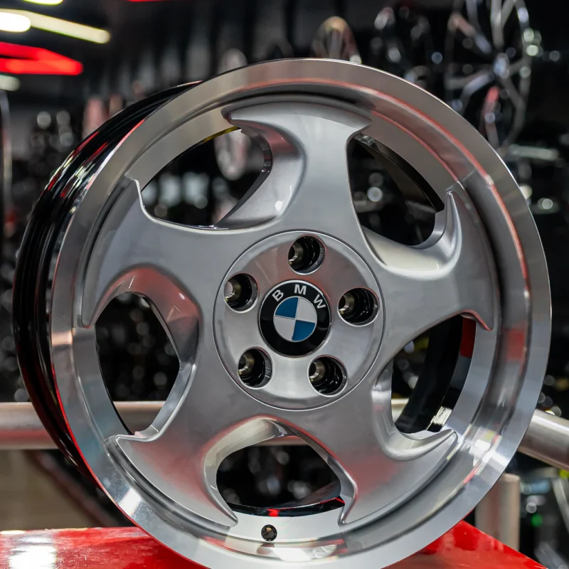 AROS RIN 17 - 5X120 - ET20 - PLATEADO / PULIDO