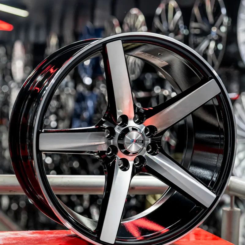 AROS RIN 17 - 8X100/108 - ET35 - NEGRO / PULIDO