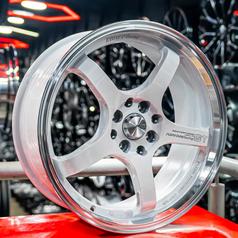 AROS RIN 17 - 8X100/114 - ET40 - BLANCO / PULIDO