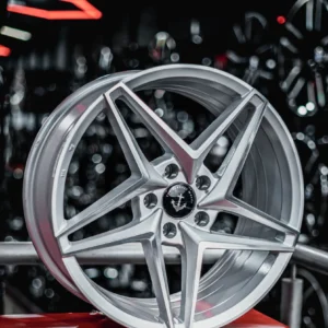 AROS RIN 18 - 5X114 - ET35 - PLATEADO