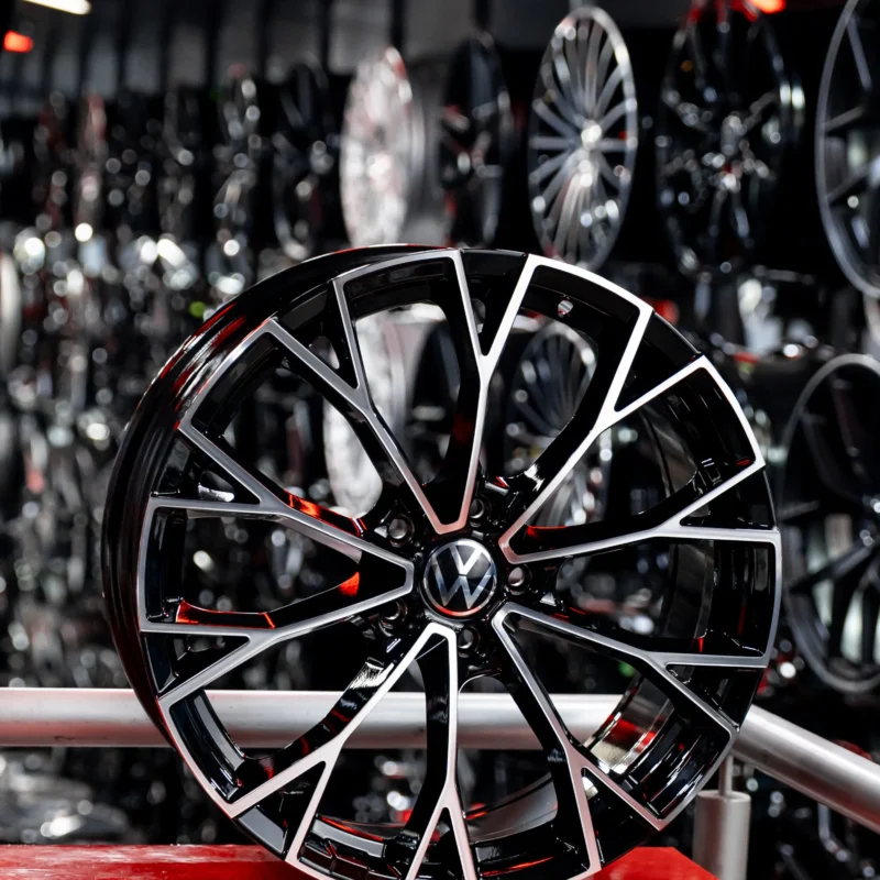 AROS RIN 18 - 5X112 - ET45 - NEGRO / PULIDO