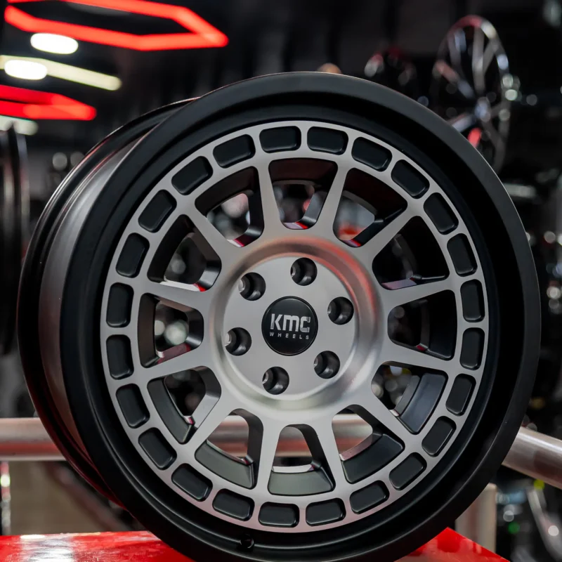 AROS RIN 18 - 6X114 - ET0 - NEGRO / PULIDO