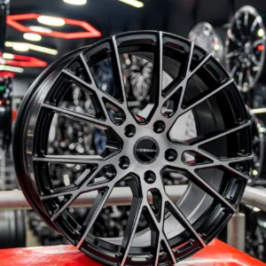 AROS RIN 18 - 5X114 - ET35 - NEGRO / PULIDO